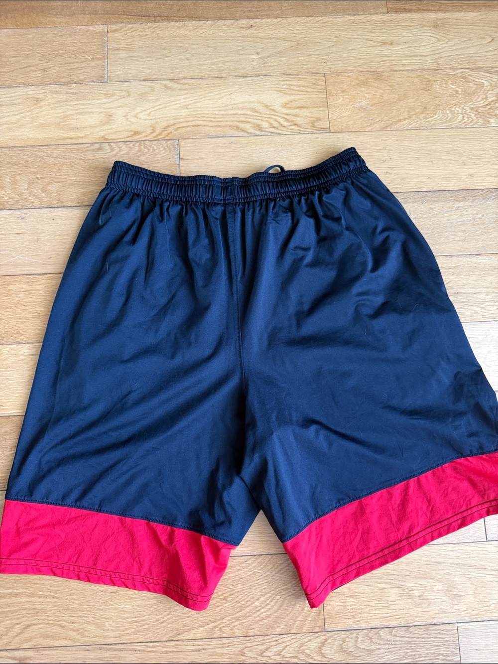 Under Armour Men's Black Athletic Shorts with Blue and Red Accents USA - Picture 3 of 3